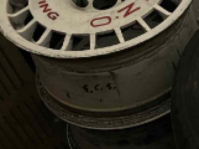 Jantes OZ Rallye 16 pouces Ford Escort Cosworth et Sierra Cosworth VHC