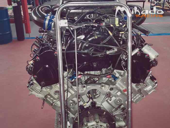 Vend Nissan moteur V8 ( 5.6lit ) 460hp...