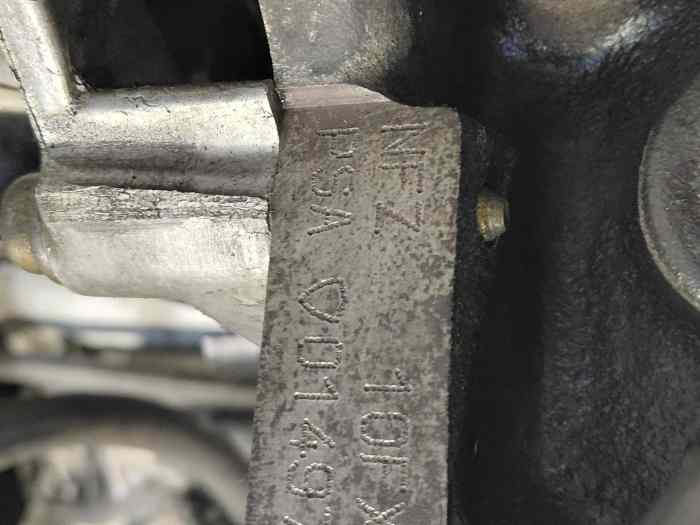 bloc fonte 1.6 peugeot ref NFZ 0