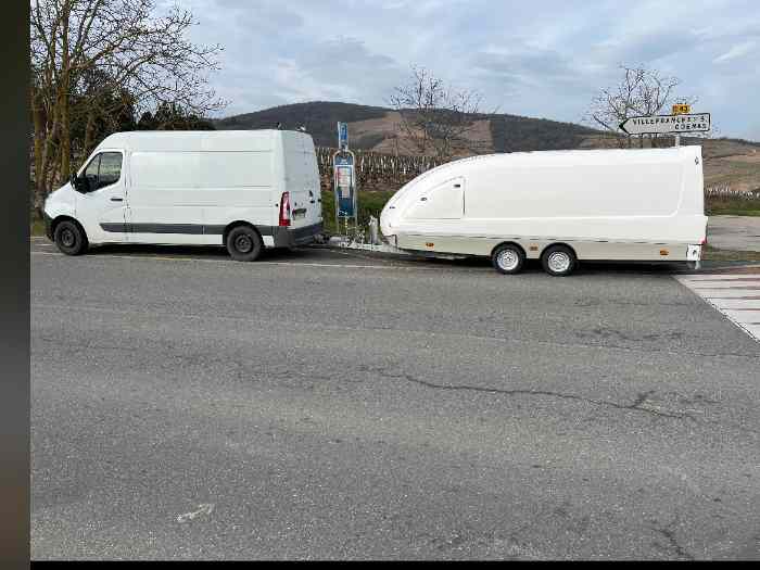 Ensemble camion + remorque 0