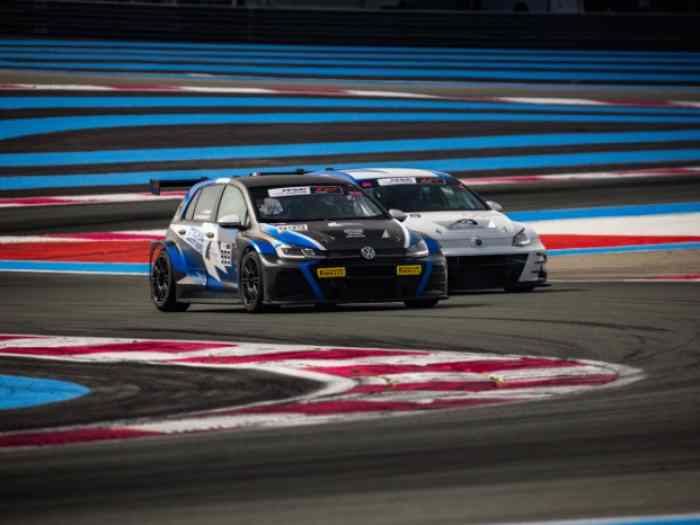 VW Golf TCR 2019 Ex Team WRT 1