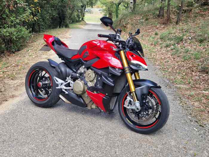 Ducati streetfighter v4s 0