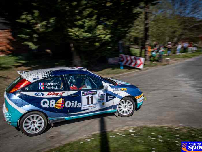 vraie focus kit car USINE + énorme lot...