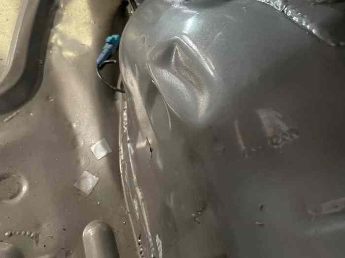 Caisse c2 R2 max accidenté 1