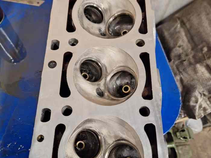 Culasse BMW M10 grosses soupapes hemispherique type ALPINA 1