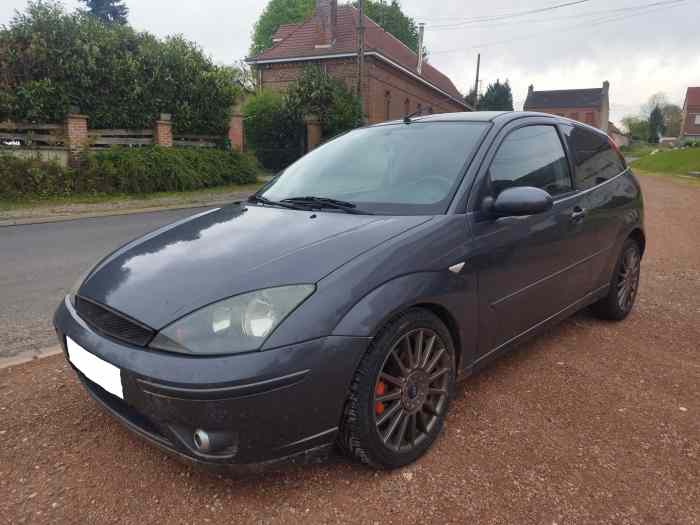 vraie focus kit car USINE + énorme lot de bord 5