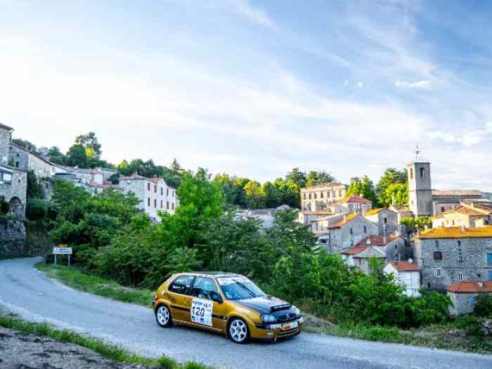 À vendre saxo vts 16v N2s 0