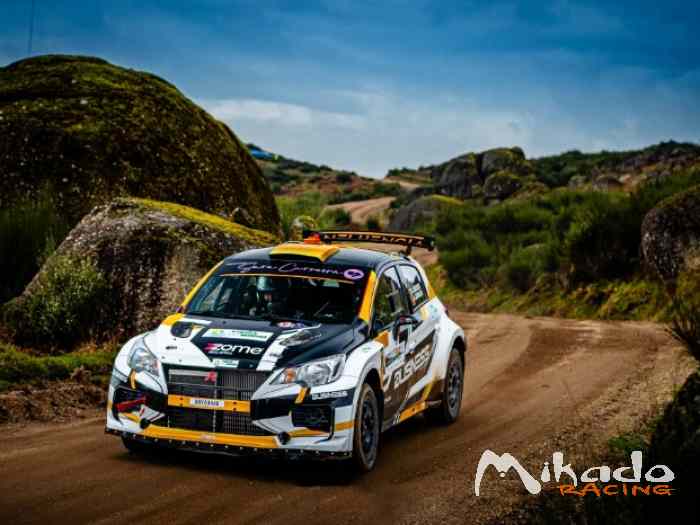 Mitsubishi Mirage Proto 2