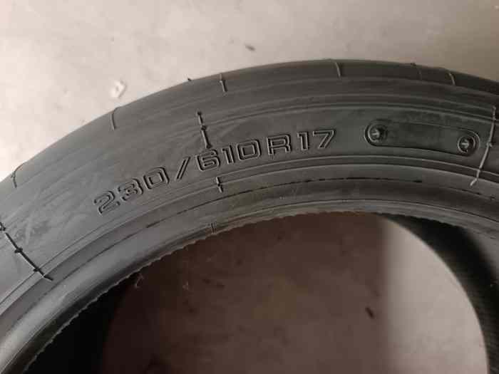 Pneus slick Yokohama neufs 2