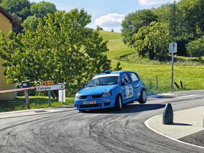 Clio 2 RS F2000 4