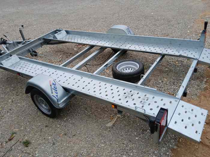 Plateau porte voiture Lider 1