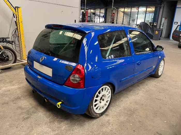 Clio Cup x65