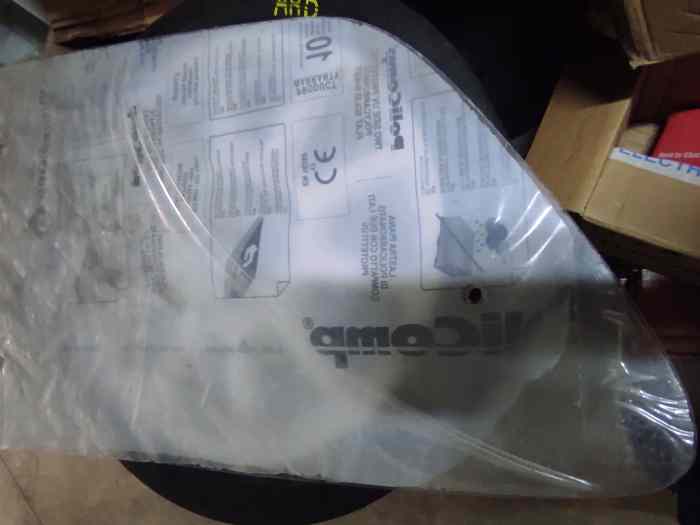 Custode MAKROLON Saxo 1