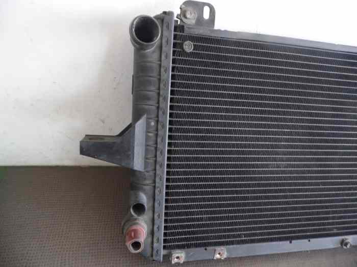 RADIATEUR REDFROIDISSEMENT FORD SIERRA COSWORTH 1