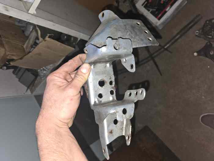 Support moteur Saxo VTS 16