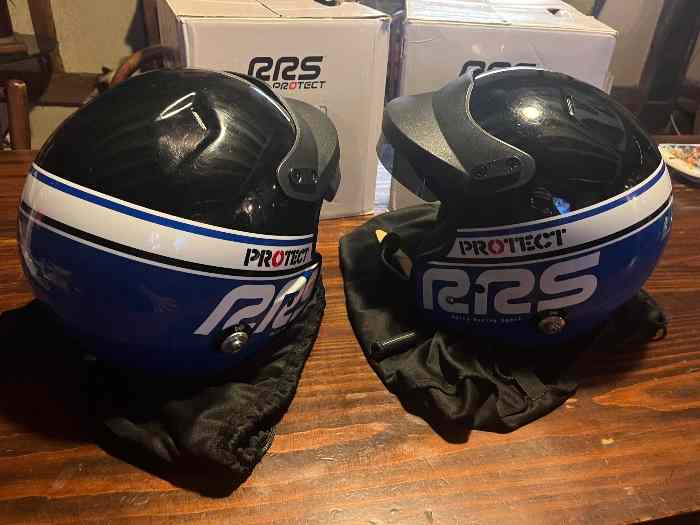 Vends 2 casques RRS avec micro stilo 2