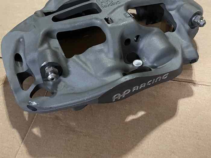 Etrier 4 pistons ap racing 3