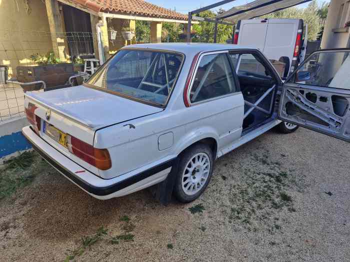 BMW 325 IX terre FN4 4