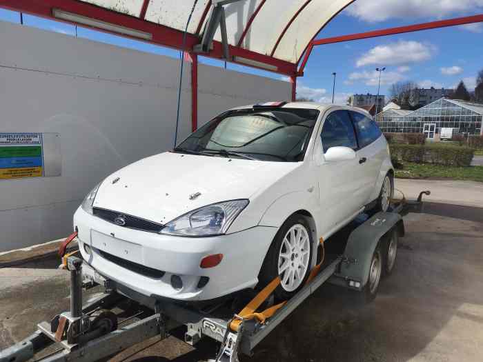 vraie focus kit car USINE + énorme lot de bord 2