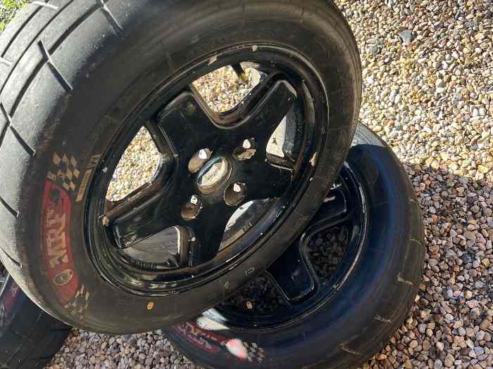 4 MRF pluies 14 pouces 1