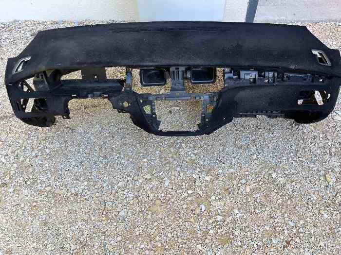 Tableau de bord floqué complet et neuf...