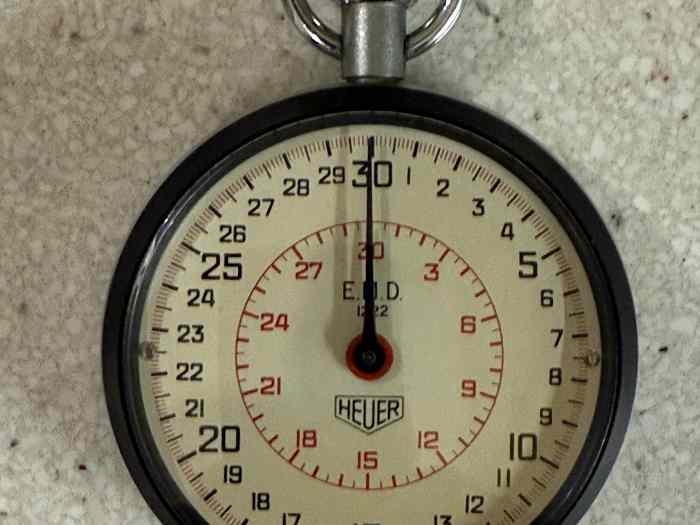 HEUER Chronomètre 2