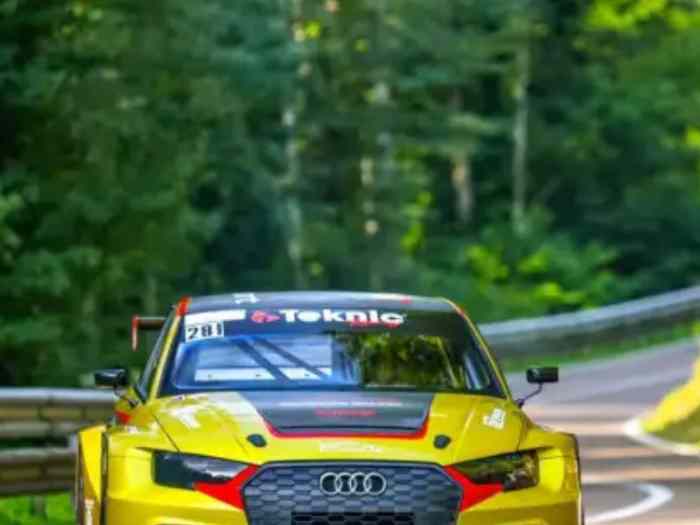 Audi RS3 LMS 0