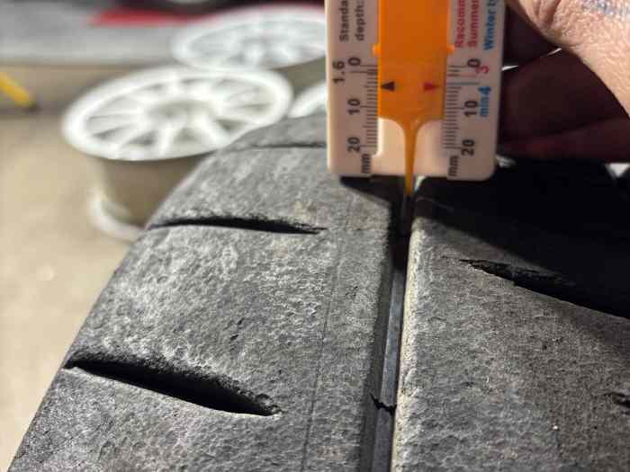 Pneus Michelin M20 H30 2