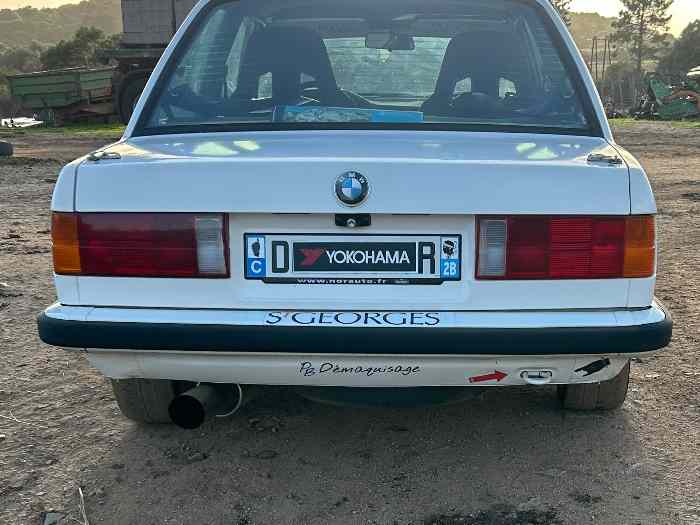 BMW E30 320 1