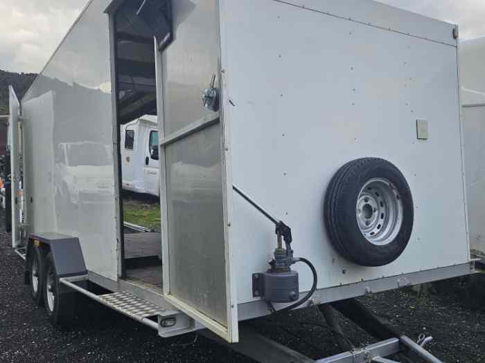 remorque fermée 1