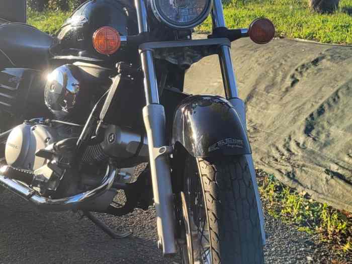 125 shadow année 2001 2