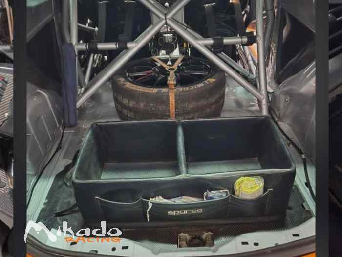 Megane N4 sonas FULL RENAULT SPORT 2