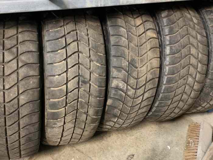 5 Pneus pluie 195 50 16 1