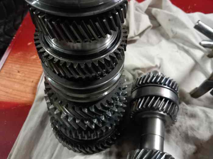 Pignonnerie courte pts avec autobloquant pour boîte 5