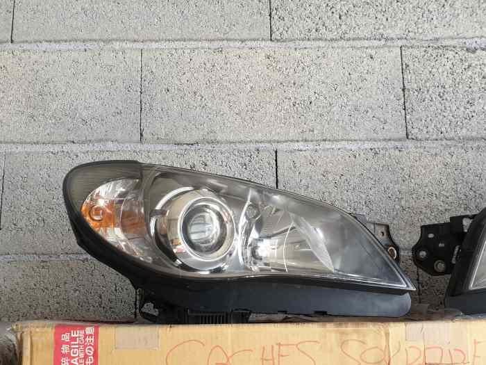 Vends feux AV Subaru Impreza STI9 1