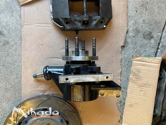 Train avant r11 turbo gr A 180cv 1