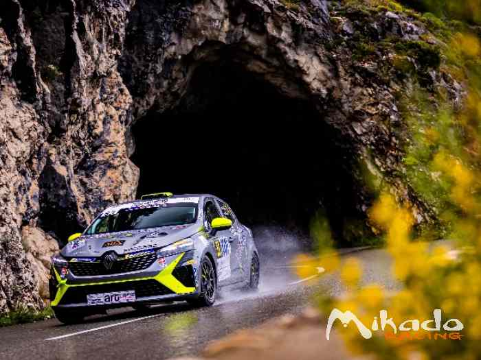 Vend ou echange Renault Clio rally5 vs rally4 4