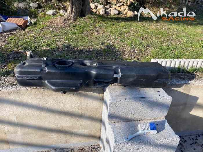 Réservoir Peugeot 205 0