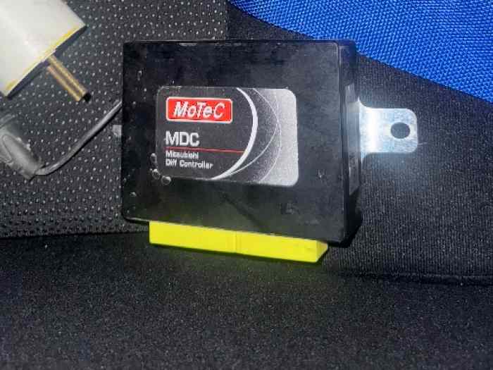 Boîtier Motec mdc Mitsubishi evo
