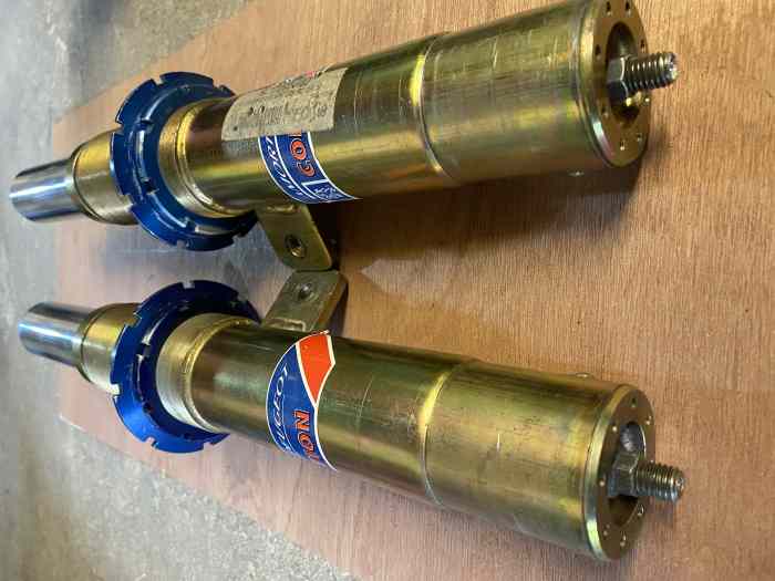 Amortisseurs Peugeot Sport Monotube Inversé tige 45mm avec ressorts coupelles supports supérieurs 2