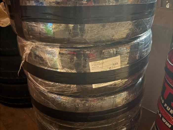 Pneus Michelin M20 Neuf 17P 2