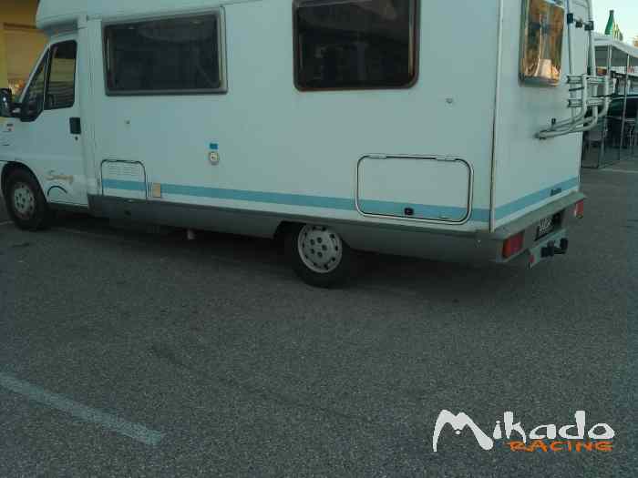 Camping car Hymer avec attelage 2