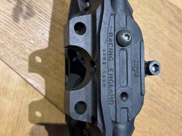 Étrier ap Racing cp3307 neuf 2