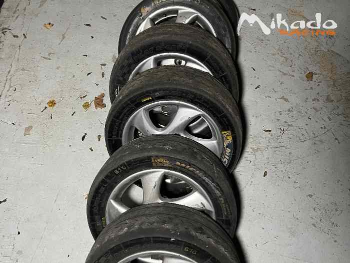 Lot roues et pneus 15 pouces 0