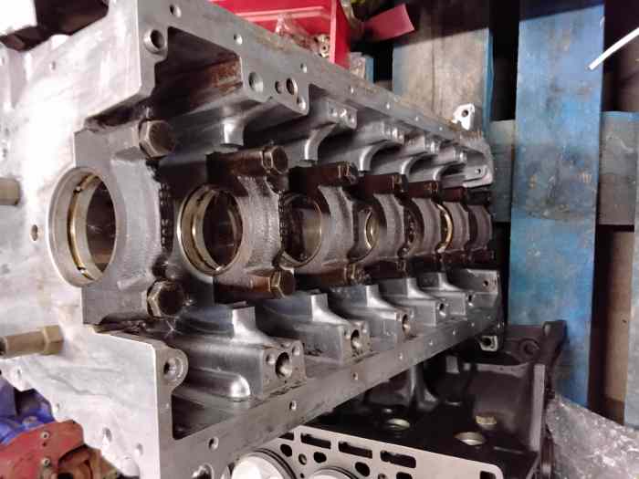 Bloc - culasse - vilebrequin moteur BMW M52B28 1