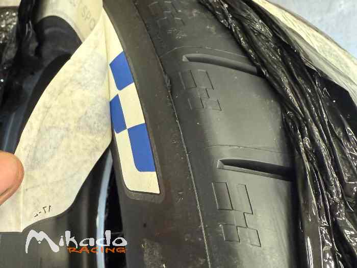 Pneu neuf Michelin 17 3