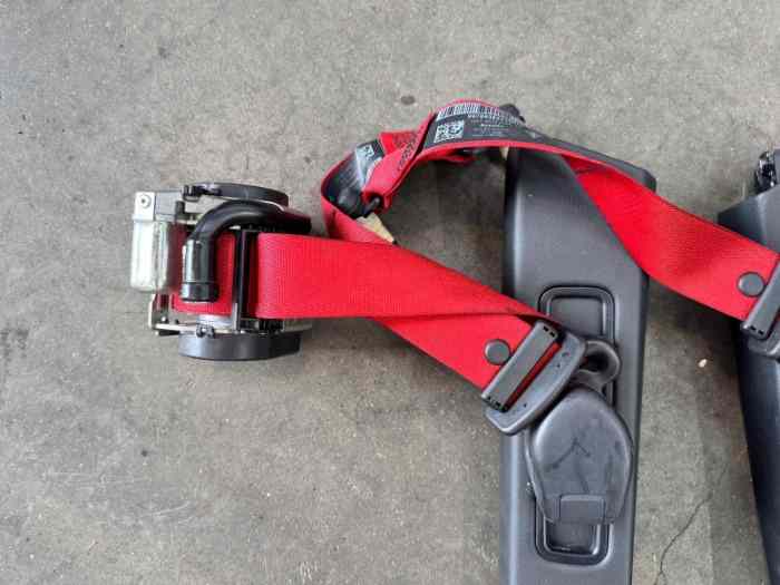 Ceintures rouges Porsche 997 2