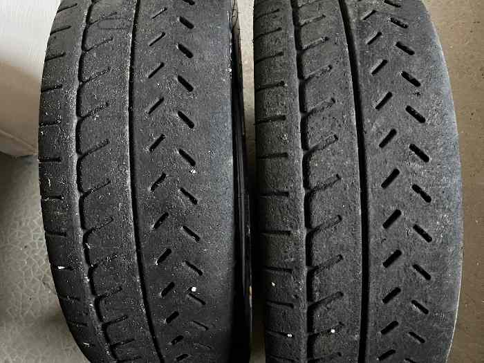 Lot de pneus Michelin en16 pouces 2