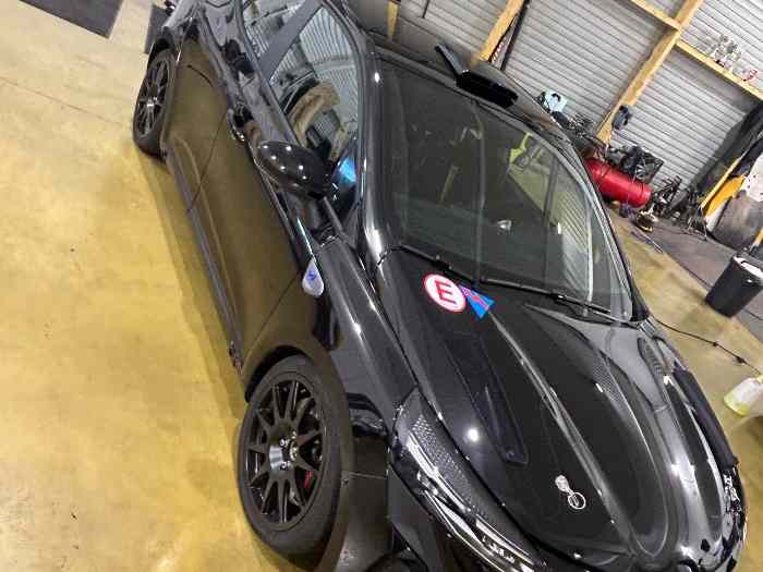 À vendre Clio Rally 3 1