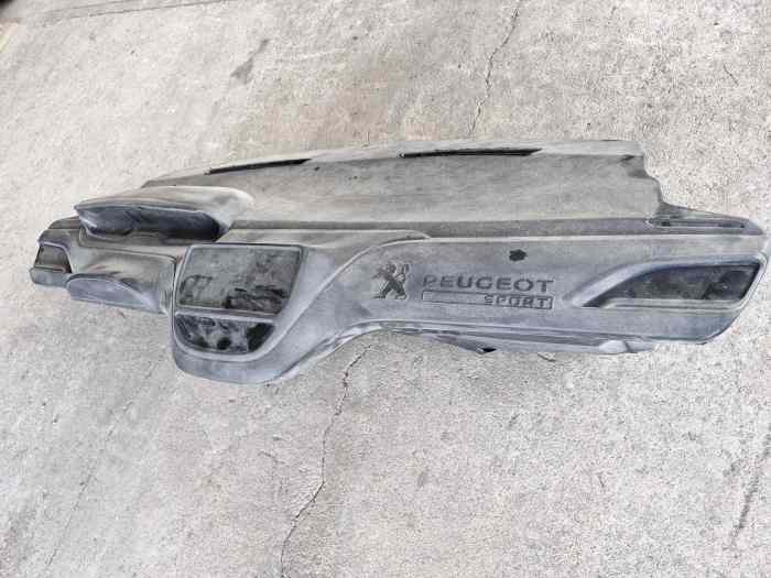 Tableau de bord 208 R2